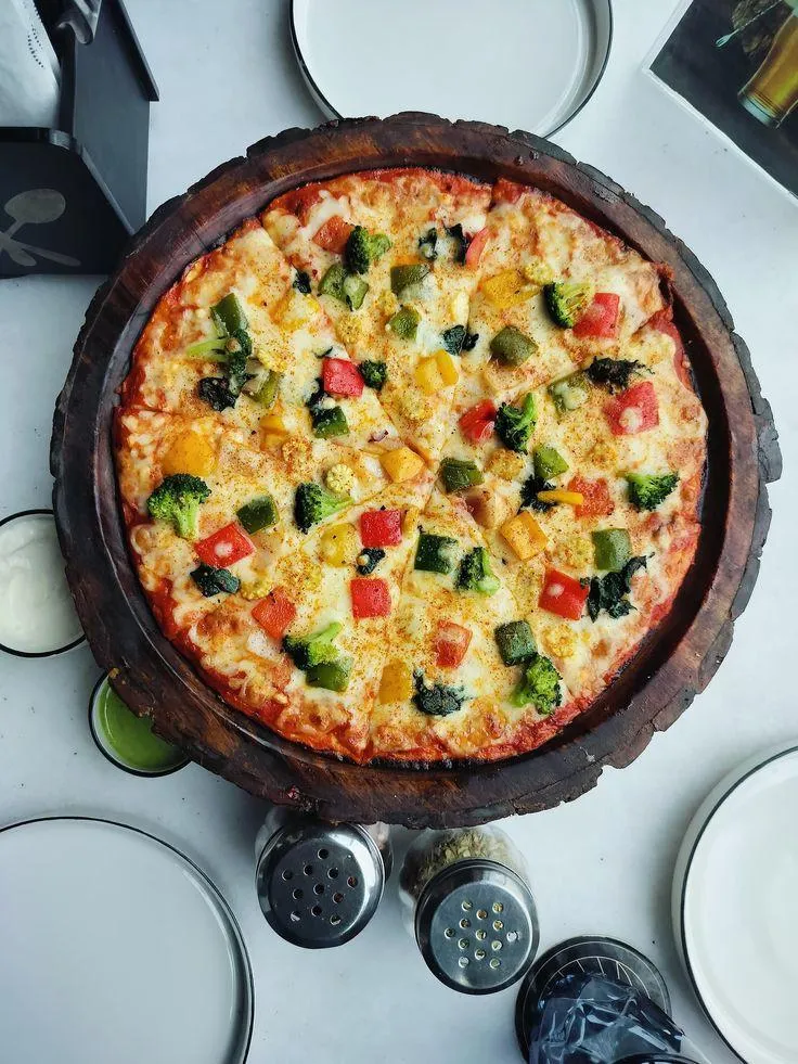 Veg Garden Pizza (Large)