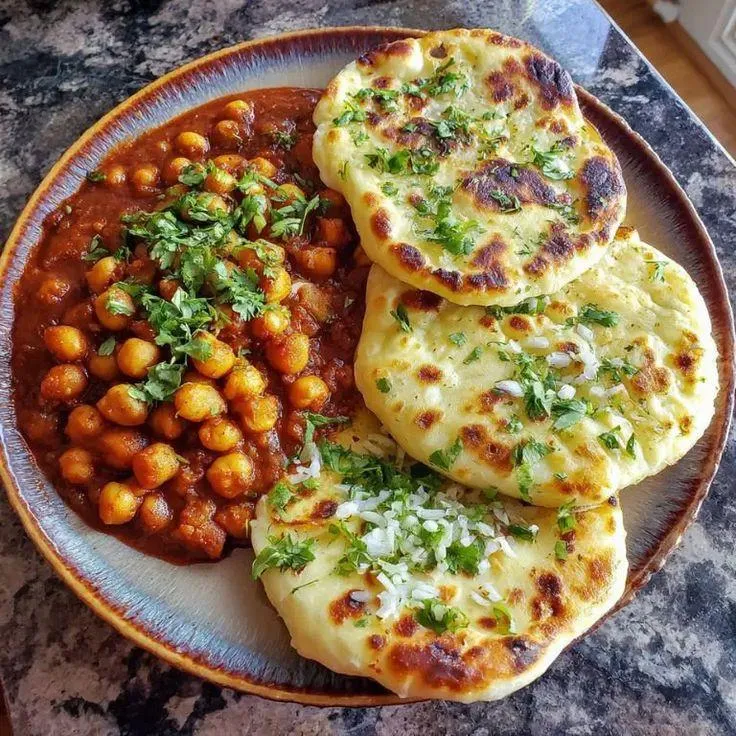 Butter Chole Kulche