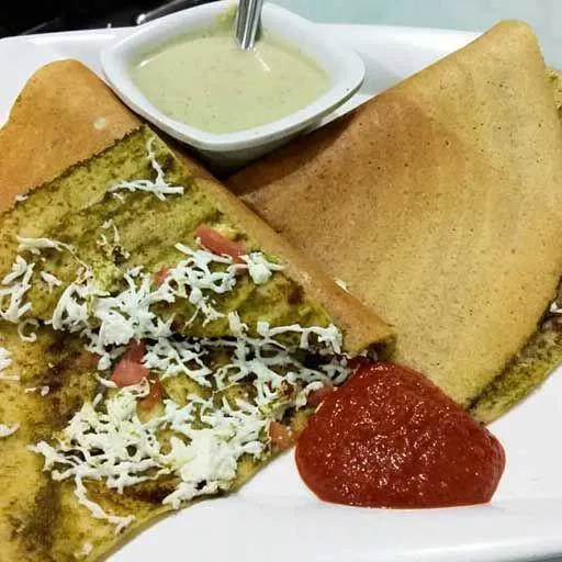Cheese Palak Paneer Fancy Dosa