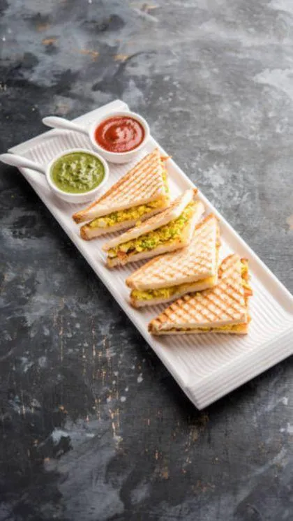 Aloo Matar Sandwich